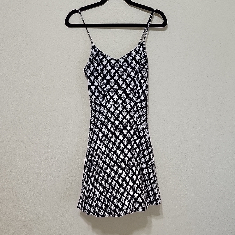 Old Navy Black and White Spaghetti Strap Mini Sundress